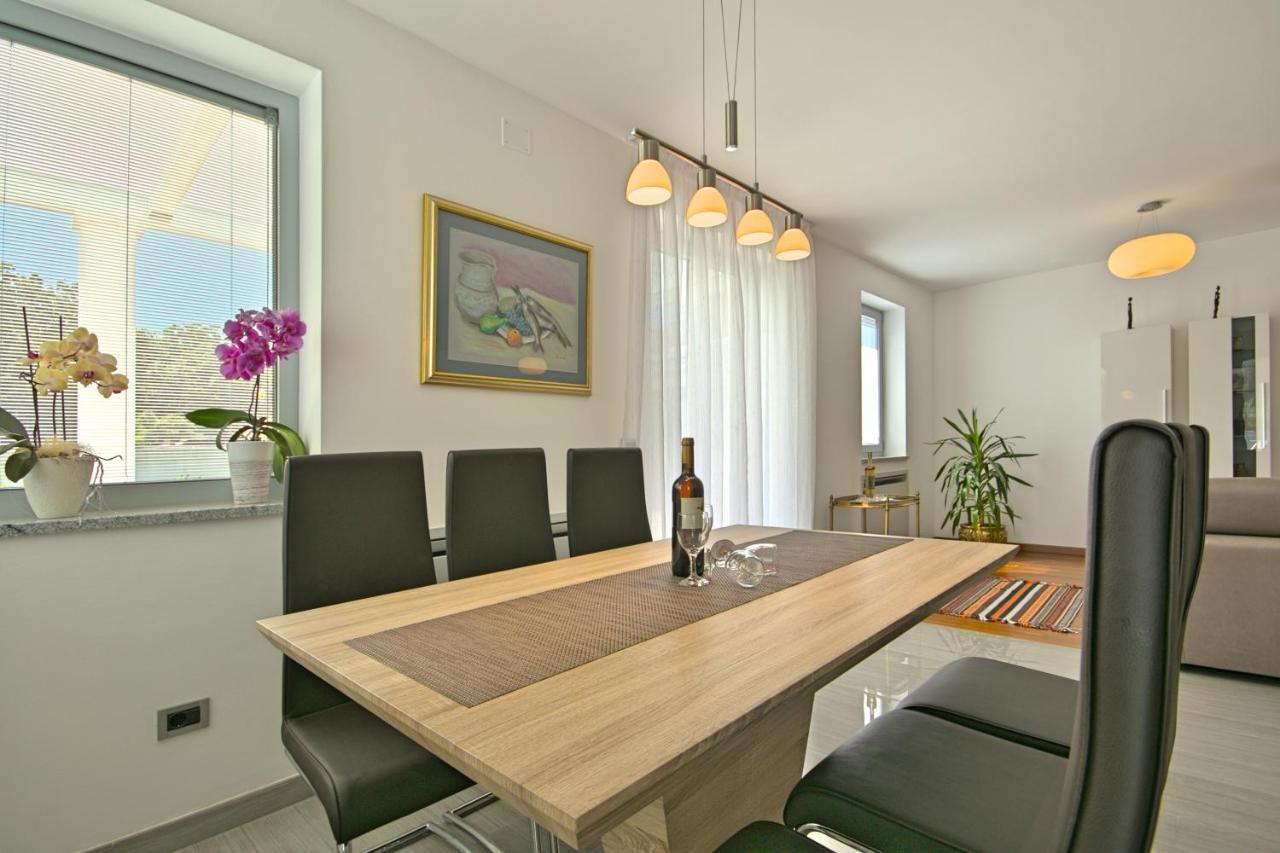 Family Paris Villa Umag